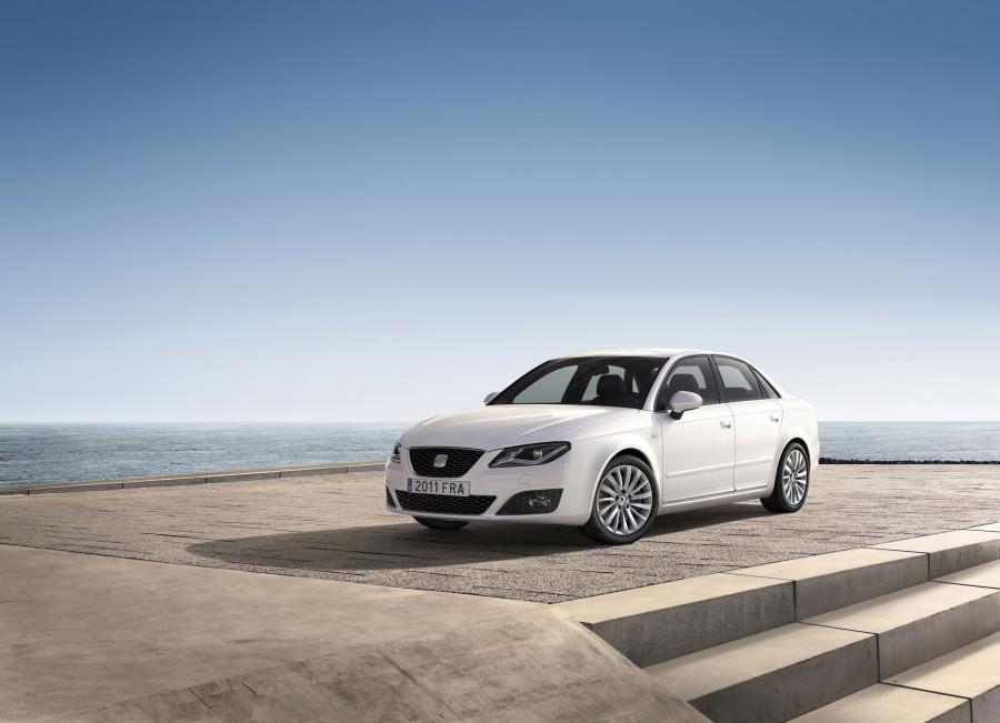  Seat Exeo 2011 года  (фото 1 из 10)